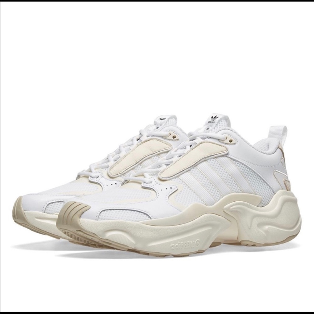 NAKED x Adidas consortium magmur runner